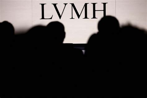 LVMH集团新增抗疫捐助：261台中国呼吸机，数千万欧元捐款